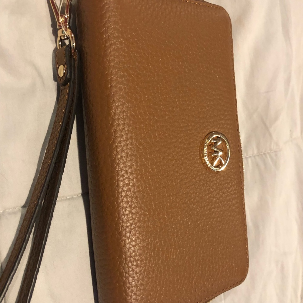 Micheal Kors Fulton Wallet